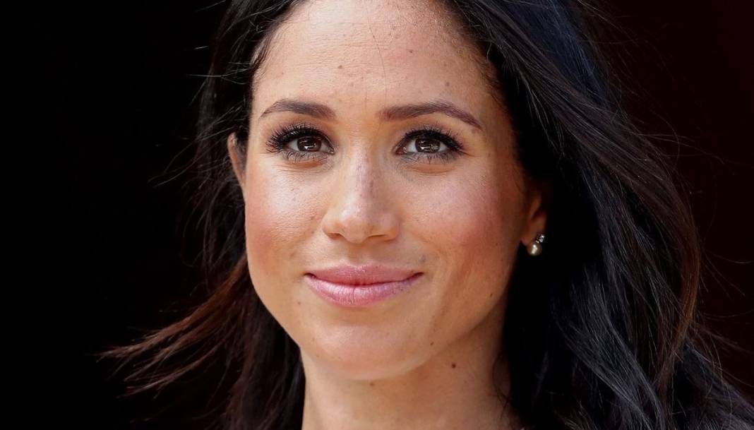 Kraliyet ailesinde yeni bomba! Meghan Markle’nin twerk videosu sızdı, ortalık yine karıştı 17
